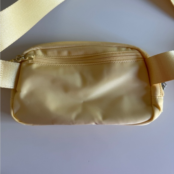 Limited Edition Color - New Lululemon Belt Bag - Picture 2 of 3